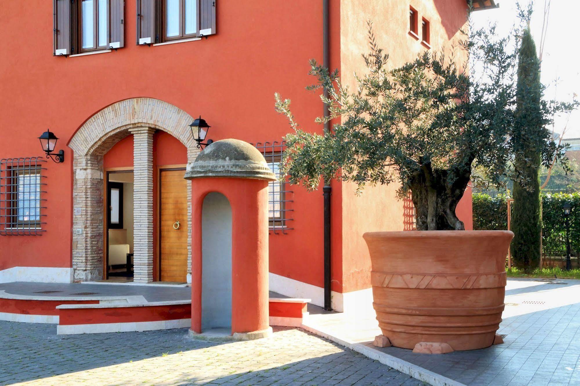 Borgo Papareschi Aparthotel Roma Esterno foto