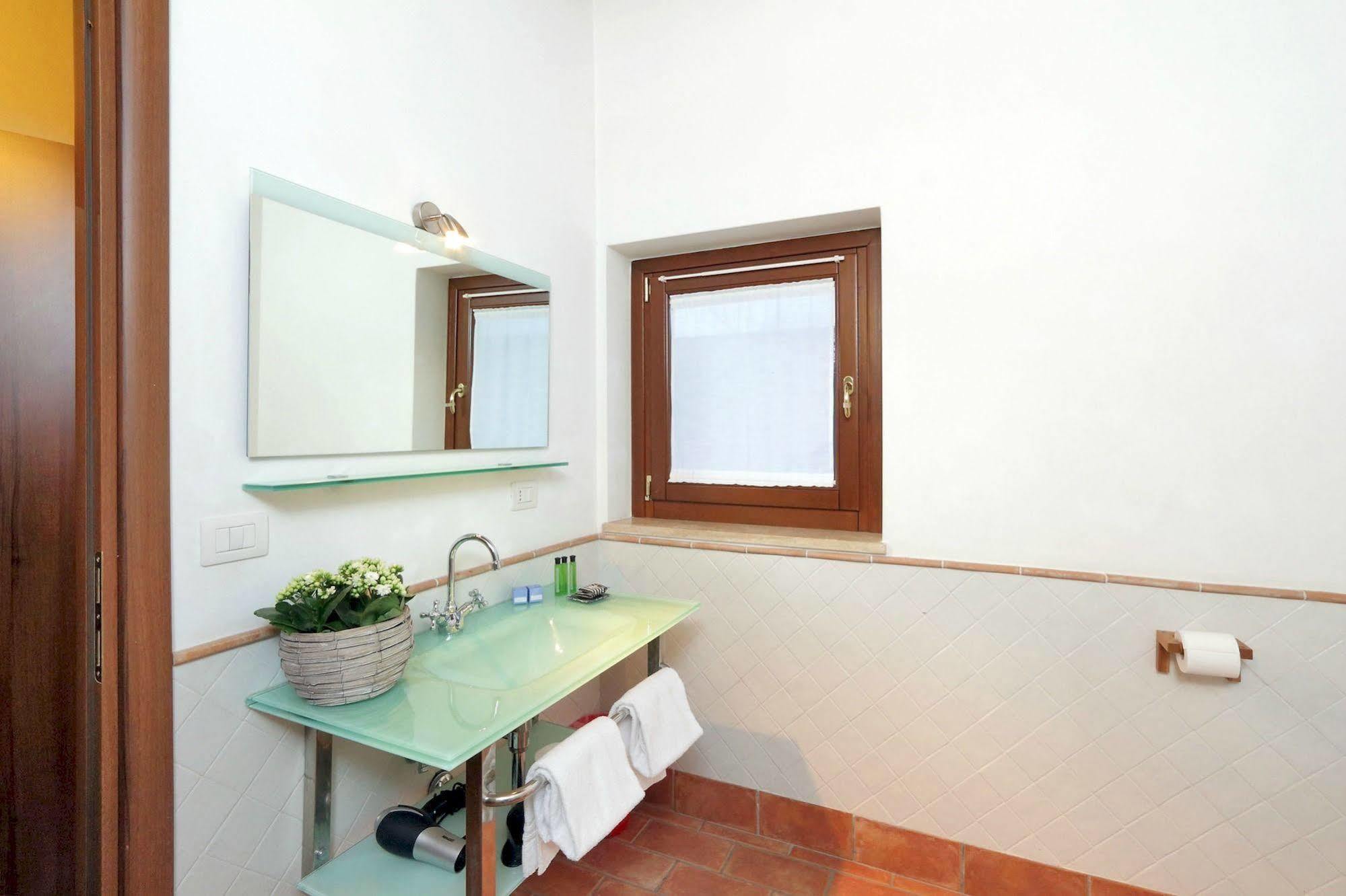 Borgo Papareschi Aparthotel Roma Esterno foto